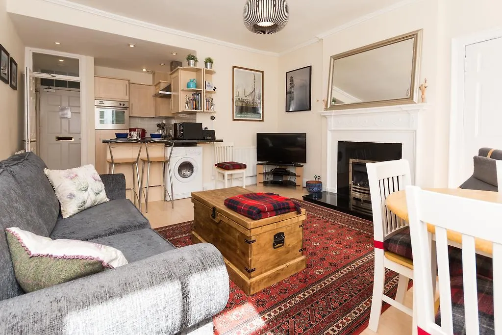 Luxury New Town 1 Bed Apartment Edimburgo
